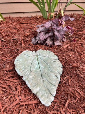 Jade Green Rhubarb Leaf - Cast Portland Cement - Medium 13